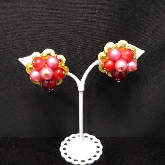 Vintage 1960s Red Pink Lucite Bead Necklace Earring Set Gold Tone Mid Century - Picture 4 of 10